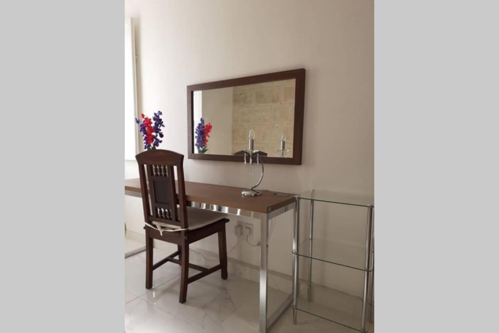 Garden view studio maisonette in Valletta Il-Furjana Buitenkant foto